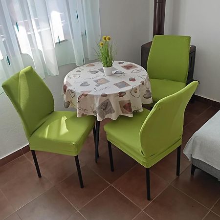 Apartments Nina Равні Екстер'єр фото