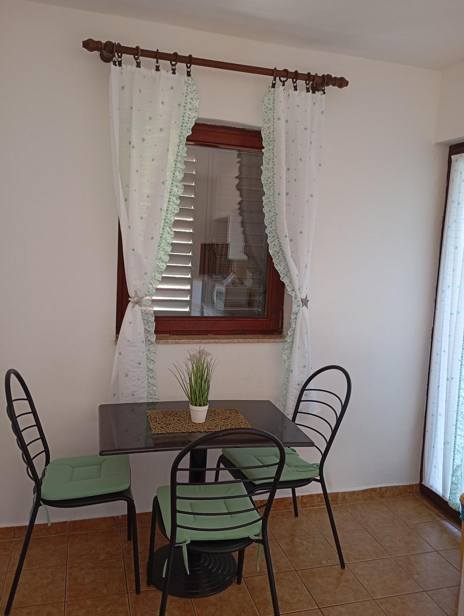 Apartments Nina Равні Екстер'єр фото